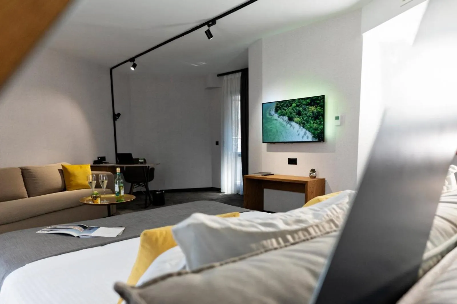 Mm Boutique Hotel Бургас Болгария